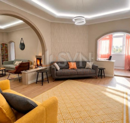 Apartament, 3 camere cu loc parcare exterior inclus Bucuresti/Primaverii