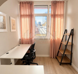 Apartament, 3 camere cu loc parcare exterior inclus Bucuresti/Primaverii