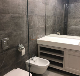 Apartament, 3 camere cu loc parcare subteran inclus Bucuresti/Herastrau