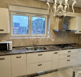 Apartament, 3 camere cu loc parcare subteran inclus Bucuresti/Herastrau