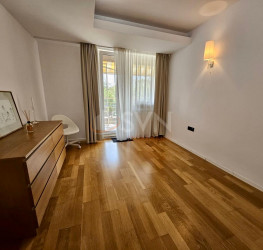 Apartament, 3 camere cu loc parcare subteran inclus Bucuresti/Herastrau