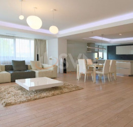 Apartament, 3 camere cu loc parcare subteran inclus Bucuresti/Herastrau