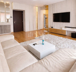 Apartament, 3 camere cu loc parcare subteran inclus Bucuresti/Herastrau