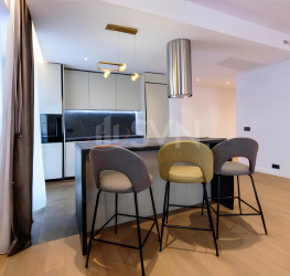 Apartament, 3 camere cu loc parcare subteran inclus Bucuresti/Herastrau