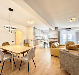 Apartament, 3 camere cu loc parcare subteran inclus Bucuresti/Herastrau
