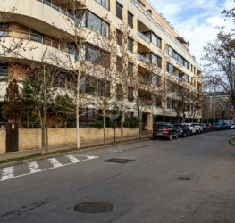 Apartament, 3 camere cu loc parcare subteran inclus Bucuresti/Herastrau