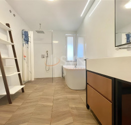 Apartament, 3 camere cu loc parcare subteran inclus Bucuresti/Herastrau
