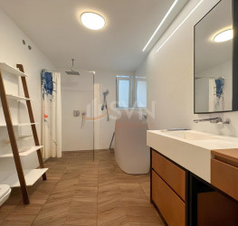 Apartament, 3 camere cu loc parcare subteran inclus Bucuresti/Herastrau