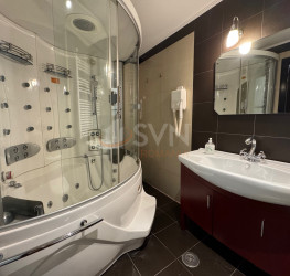 Apartament, 3 camere cu loc parcare subteran inclus Bucuresti/Herastrau