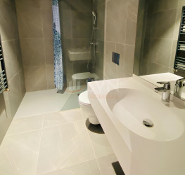 Apartament, 3 camere cu loc parcare subteran inclus Bucuresti/Herastrau