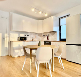 Apartament, 3 camere cu loc parcare subteran inclus Bucuresti/Herastrau