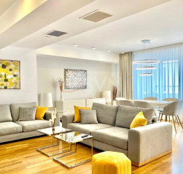 Apartament, 3 camere cu loc parcare subteran inclus Bucuresti/Herastrau