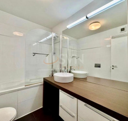 Apartament, 3 camere cu loc parcare subteran inclus Bucuresti/Herastrau