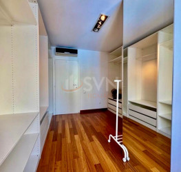 Apartament, 3 camere cu loc parcare subteran inclus Bucuresti/Herastrau