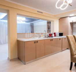 Apartament, 3 camere cu loc parcare subteran inclus Bucuresti/Herastrau