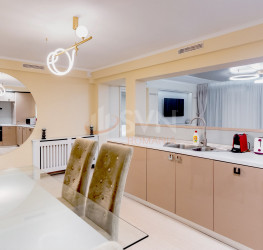 Apartament, 3 camere cu loc parcare subteran inclus Bucuresti/Herastrau