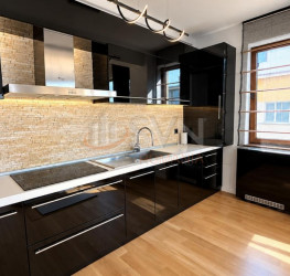 Apartament, 3 camere cu loc parcare subteran inclus Bucuresti/Herastrau