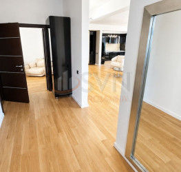 Apartament, 3 camere cu loc parcare subteran inclus Bucuresti/Herastrau