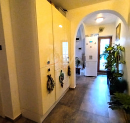 Apartament, 3 rooms, 107 mp Bucuresti/Stirbei Voda