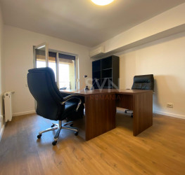 Apartament, 3 rooms, 108 mp Bucuresti/Alba Iulia