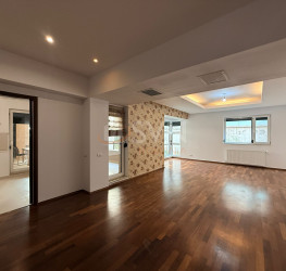 Apartament, 3 rooms, 139 mp Bucuresti/Herastrau