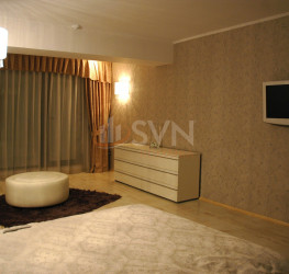 Apartament, 3 rooms, 150 mp Bucuresti/Herastrau