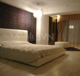 Apartament, 3 rooms, 150 mp Bucuresti/Herastrau