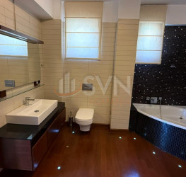 Apartament, 3 rooms, 160 mp Bucuresti/Herastrau
