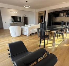 Apartament, 3 rooms, 160 mp Bucuresti/Herastrau