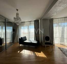 Apartament, 3 rooms, 196 mp Bucuresti/Herastrau