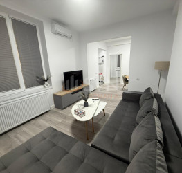 Apartament, 3 rooms, 66 mp Bucuresti/Calea Victoriei