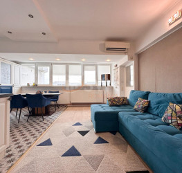 Apartament, 3 rooms, 70 mp Bucuresti/P-ta Victoriei