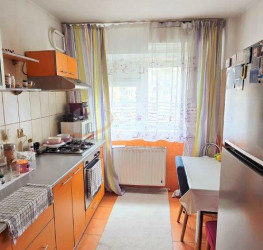Apartament, 3 rooms, 70 mp Bucuresti/Crangasi