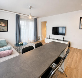 Apartament, 3 rooms, 70 mp Bucuresti/Victoriei