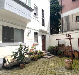 Apartament, 3 rooms, 74 mp Bucuresti/Alba Iulia