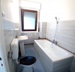Apartament, 3 rooms, 75 mp Bucuresti/Kogalniceanu