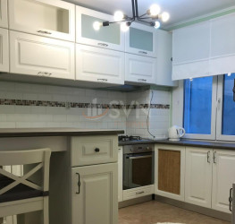 Apartament, 3 rooms, 75 mp Bucuresti/P-ta Romana