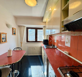 Apartament, 3 rooms, 78.56 mp Bucuresti/Piata Victoriei