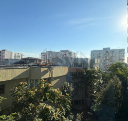 Apartament, 3 rooms, 80 mp Bucuresti/P-ta Victoriei