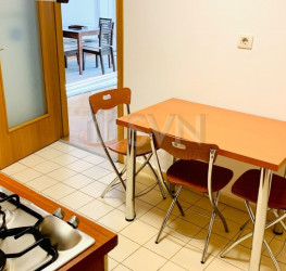 Apartament, 3 rooms, 81 mp Bucuresti/Herastrau