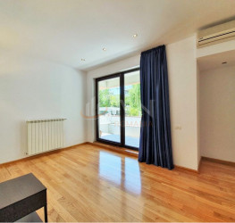 Apartament, 3 rooms, 87 mp Bucuresti/Herastrau