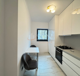 Apartament, 3 rooms, 90 mp Bucuresti/Primaverii