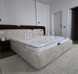 Apartament, 3 rooms, 93 mp Bucuresti/P-ta Unirii