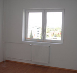 Apartament, 3 rooms with outdoor parking included Bucuresti/Domenii