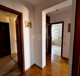 Apartament, 3 rooms with outdoor parking included Bucuresti/Primaverii