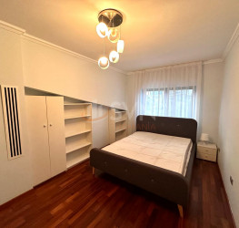 Apartament, 3 rooms with outdoor parking included Bucuresti/Floreasca