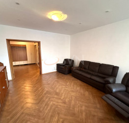 Apartament, 3 rooms with outdoor parking included Bucuresti/Herastrau