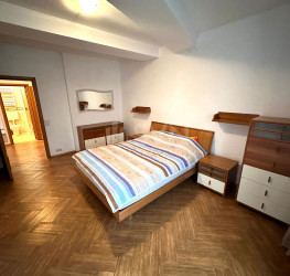 Apartament, 3 rooms with outdoor parking included Bucuresti/Herastrau