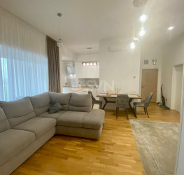 Apartament, 3 rooms with outdoor parking included Bucuresti/Pipera