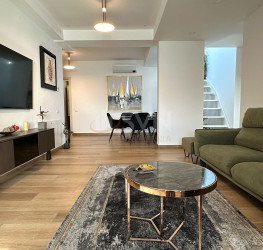 Apartament, 3 rooms with outdoor parking included Bucuresti/Pipera